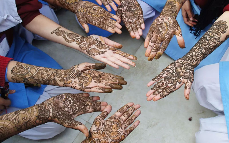 Best Mehandi Artist At Home Services In Bikaner 